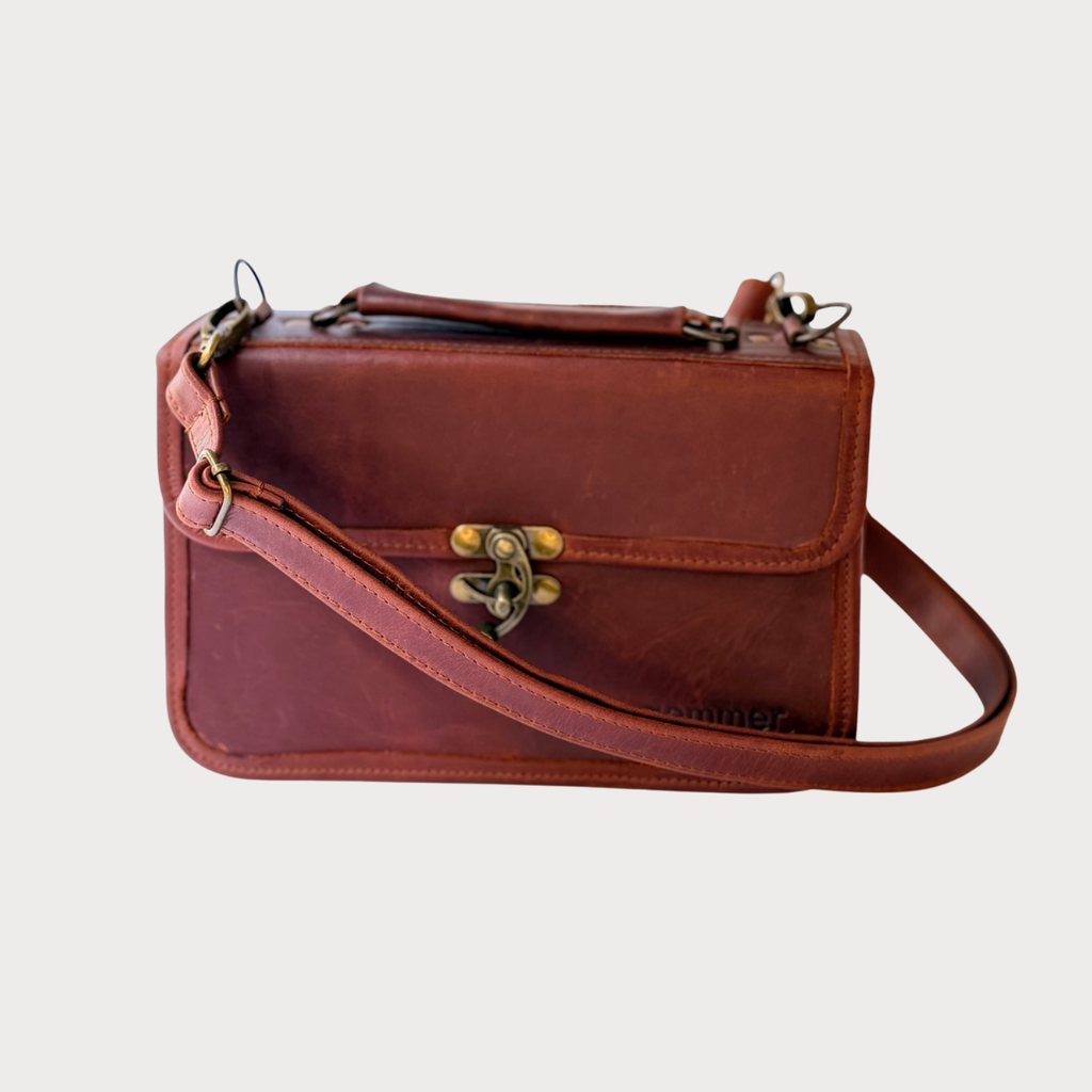 Amanda Handbag – Front View – Tobacco Leather Bag