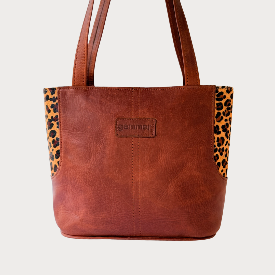 Cathy Handbag – Front Straps View – Tobacco Leather Bag