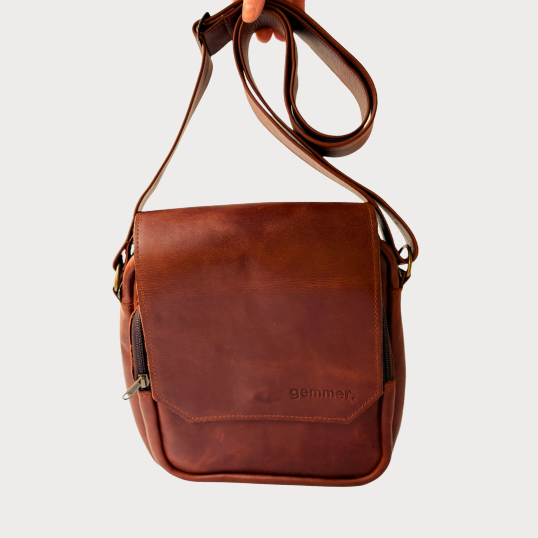 Jean Bag – Front Strap View – Tobacco Leather Bag