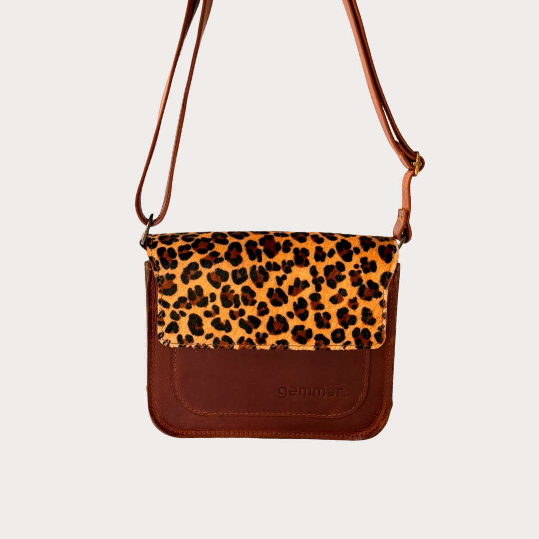 Liz Bag – Front View – Tobacco Leather Bag