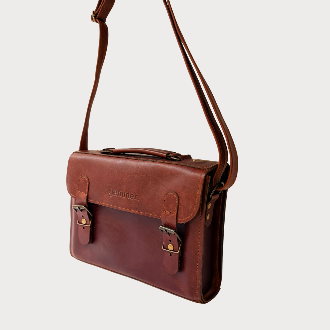 Marelize Bag – Side View – Tobacco Leather Bag